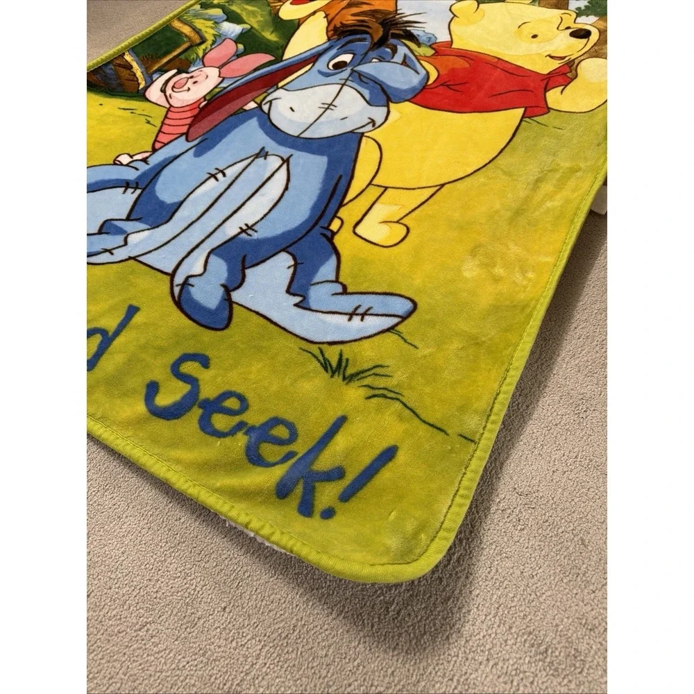 Disney Winnie The Pooh and Friends Throw Blanket Hide and Seek Soft Cuddly 4'x3'